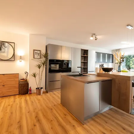 Schoene In Nahe Duesseldorf Krefeld