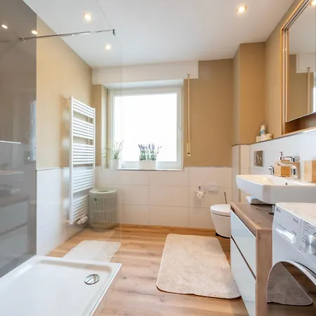 Schoene In Nahe Duesseldorf Appartamento